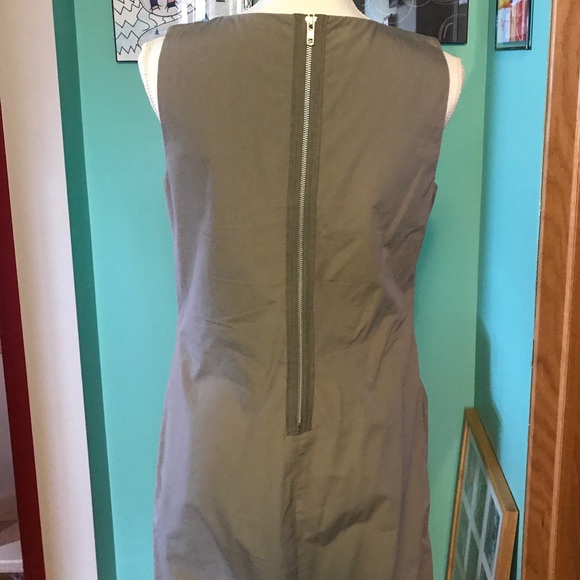 Sleeveless dress - Picture 2 of 2